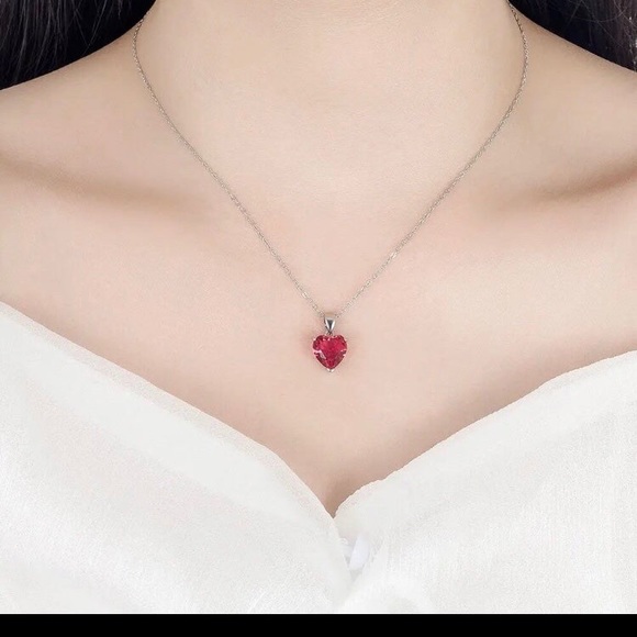 Gorgeous 1.5ct ruby heart crystal 925 stamped set - Picture 6 of 11